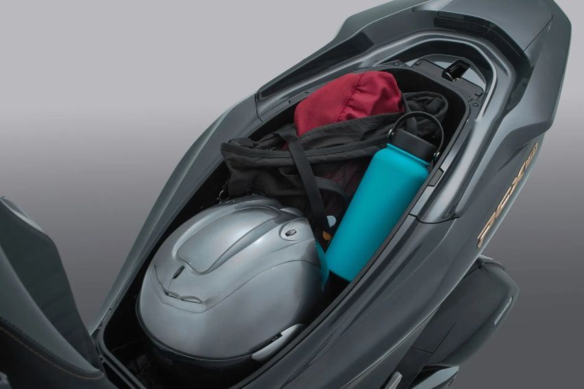 Honda PCX160 underseat storage