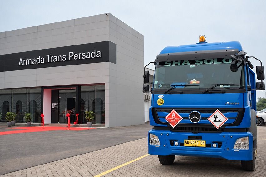 Perkuat Layanan Purnajual, Mercedes-Benz Trucks Resmikan Diler Baru di Mempawah, Kalimantan Barat 