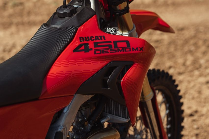 Ducati Desmo450MX