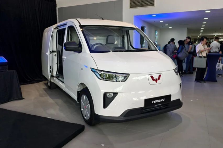TQ Wuling Porta EV
