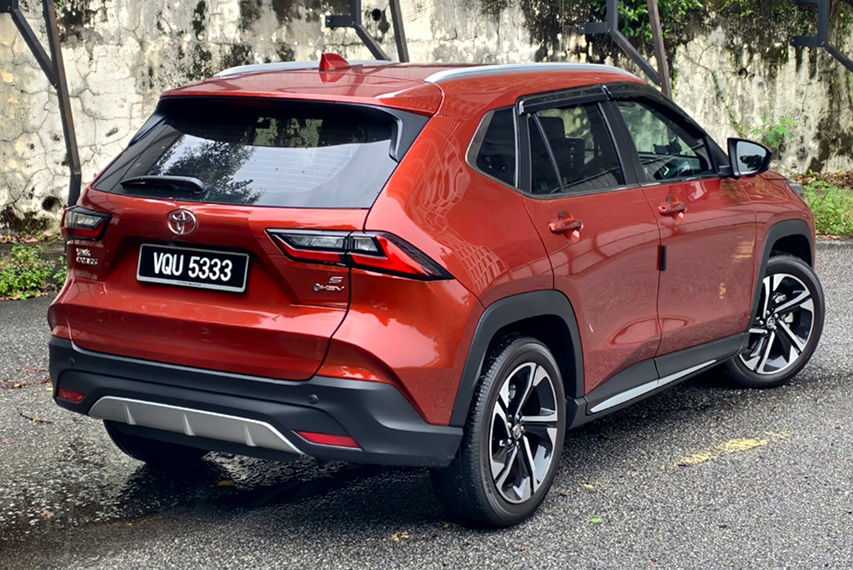 Toyota Yaris Cross HEV rear view