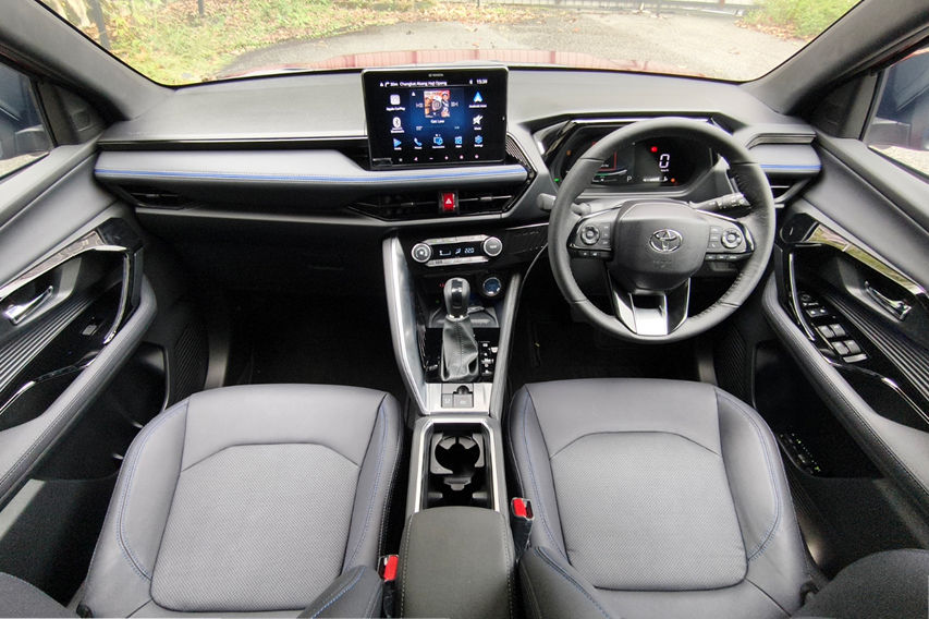 Toyota Yaris Cross HEV interior view