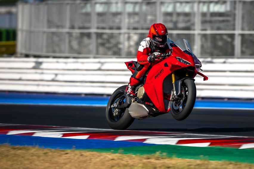 Ducati Panigale V4 2027
