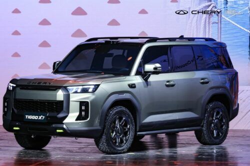 Chery Tiggo X7 breaks covers in China - Boxy styling, turbo engine options 