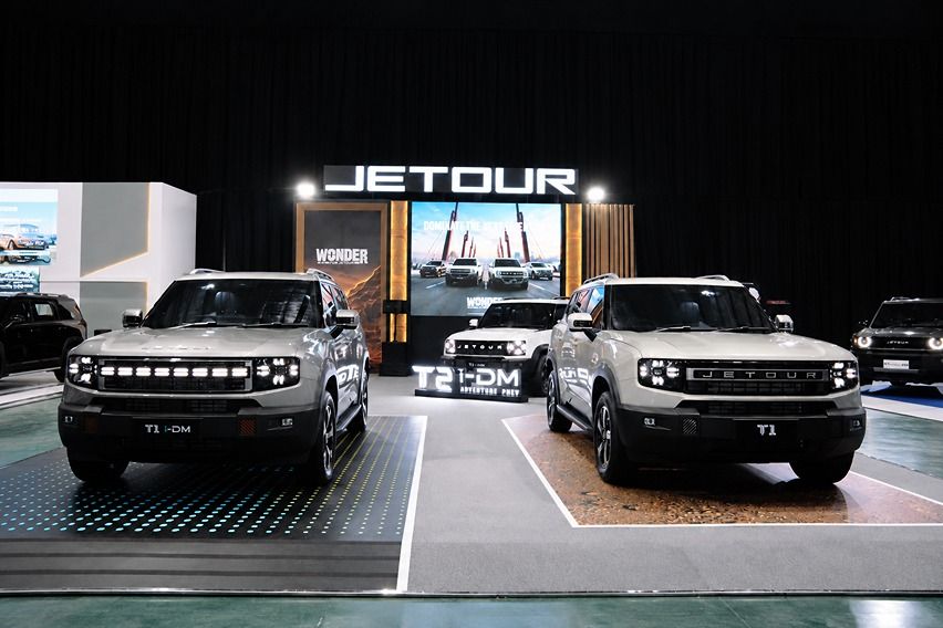 booth Jetour GIIAS Makassar