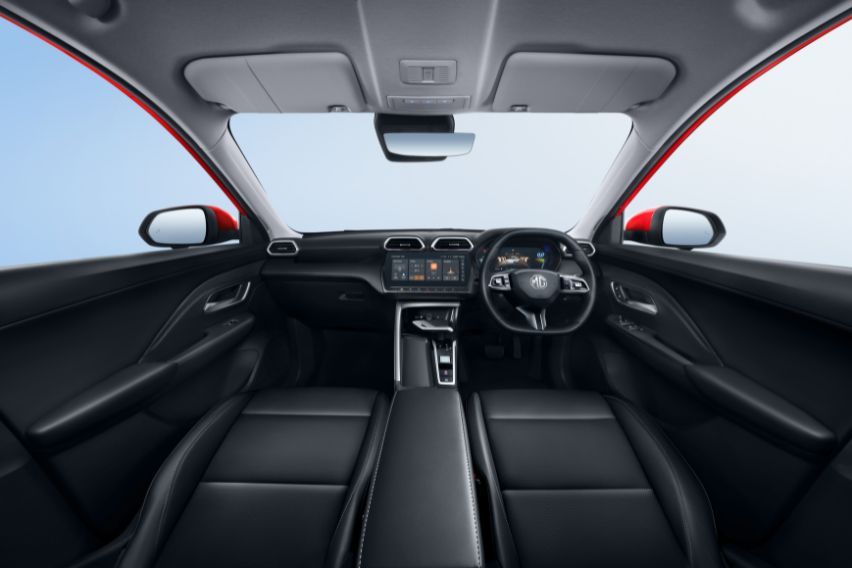 MG ZS interior 